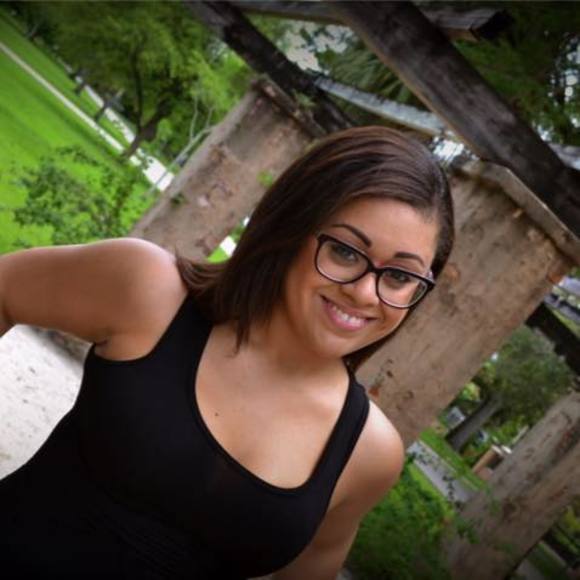 Meet your Posher, Jade - Picture 1 of 1